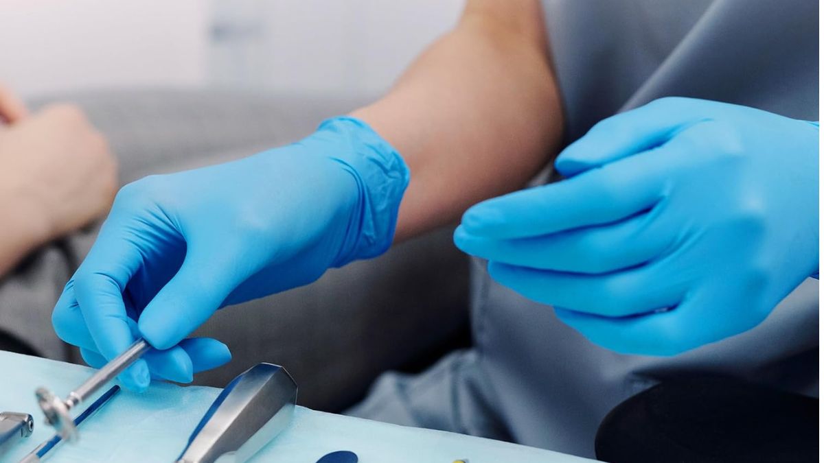 Medical Synmax Vinyl Exam Gloves