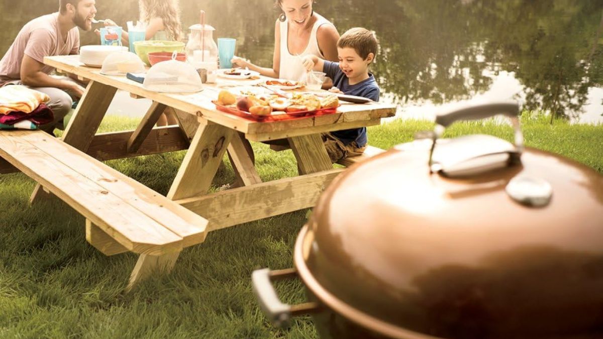 Weber Original Kettle Premium 22-Inch Charcoal Grill (Copper)