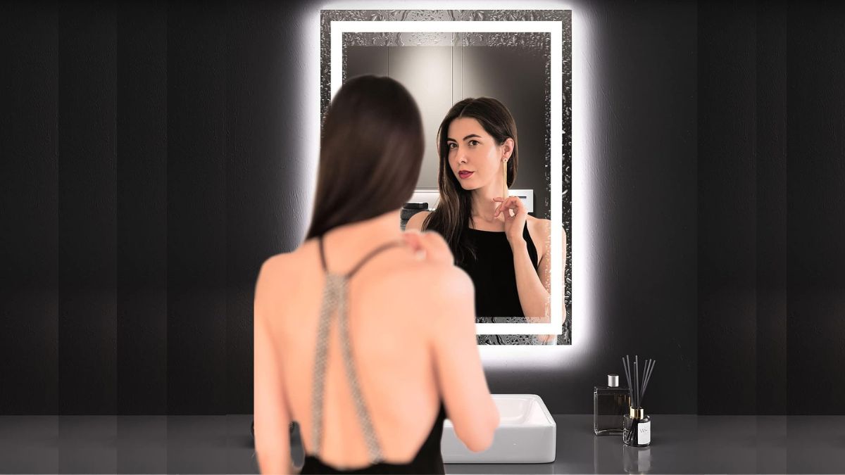 OAAO 24X32 LED Bathroom Mirror with Lights, Anti-Fog, Dimmable