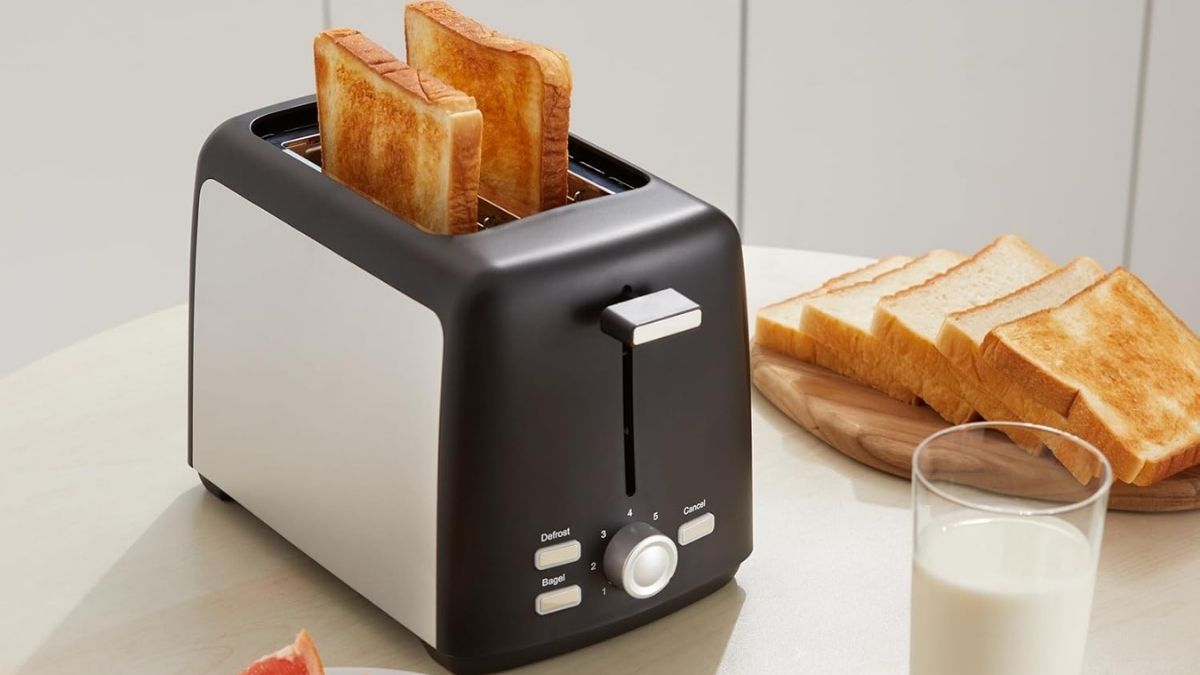 Why the Amazon Basics 2-Slice Toaster Balances Simplicity and Practicality