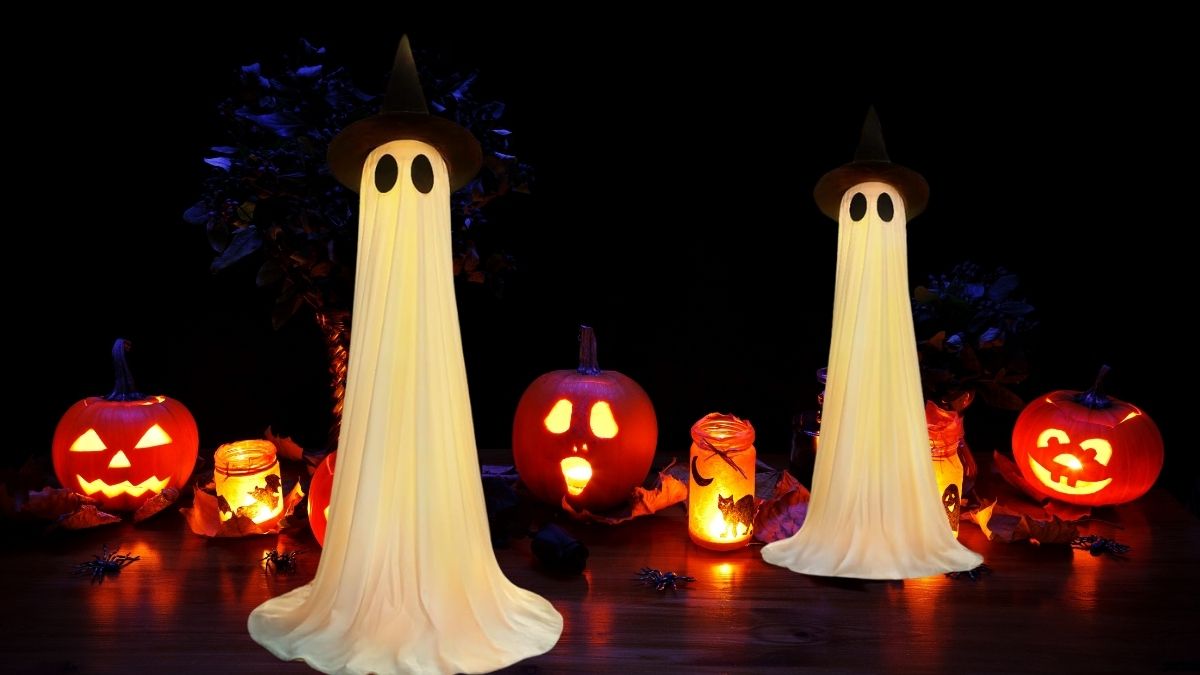 Spook Up Your Space: 5Ft Wind-Resistant Ghost Decorations with USB Lights for Halloween
