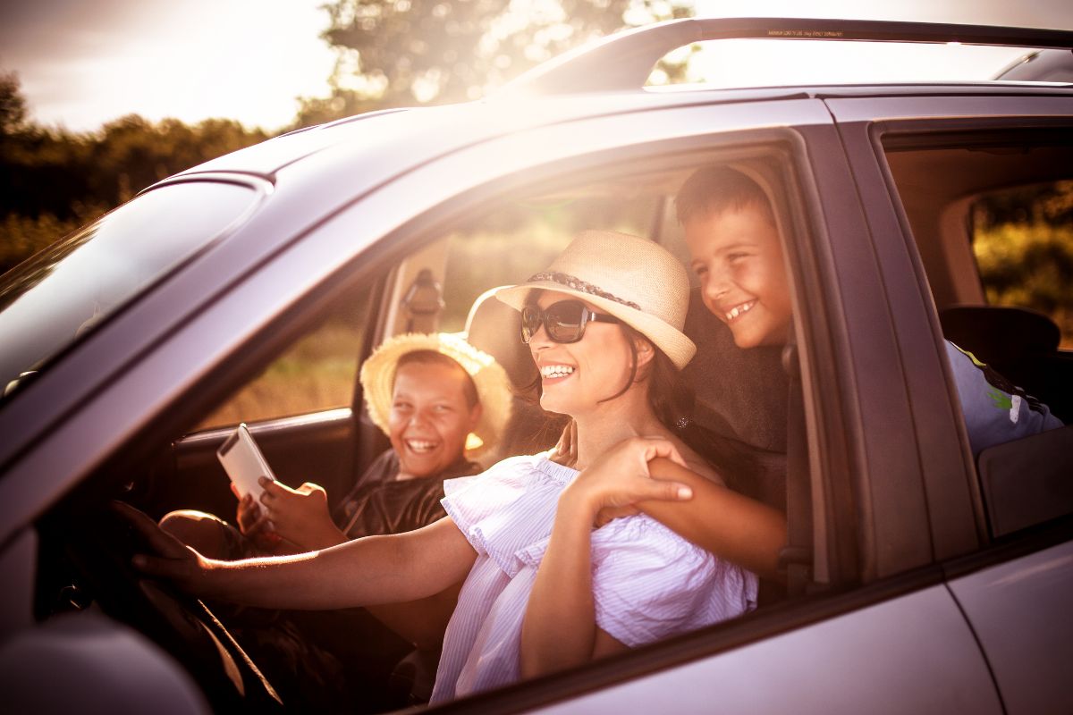 Score Unbeatable Car Rental Prices with KAYAK Comparison Tool
