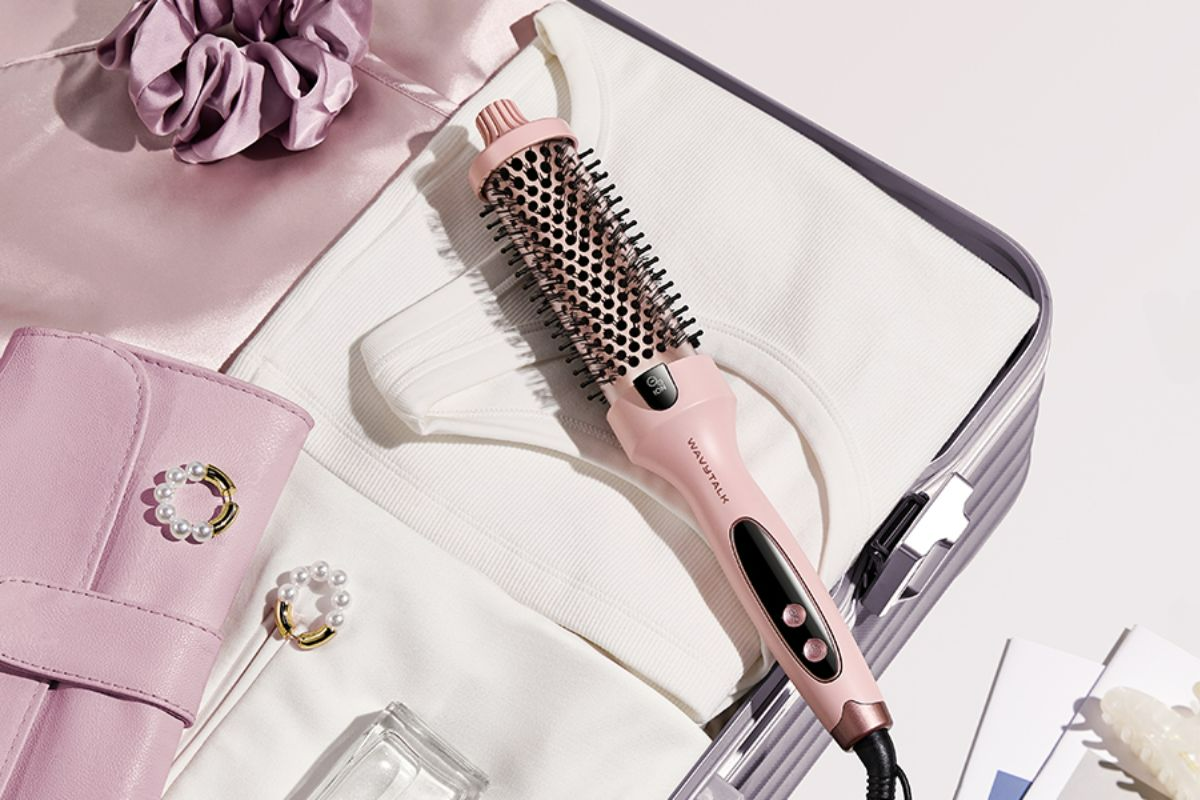 The Wavytalk Thermal Brush: A Game-Changer for Every Hair Type