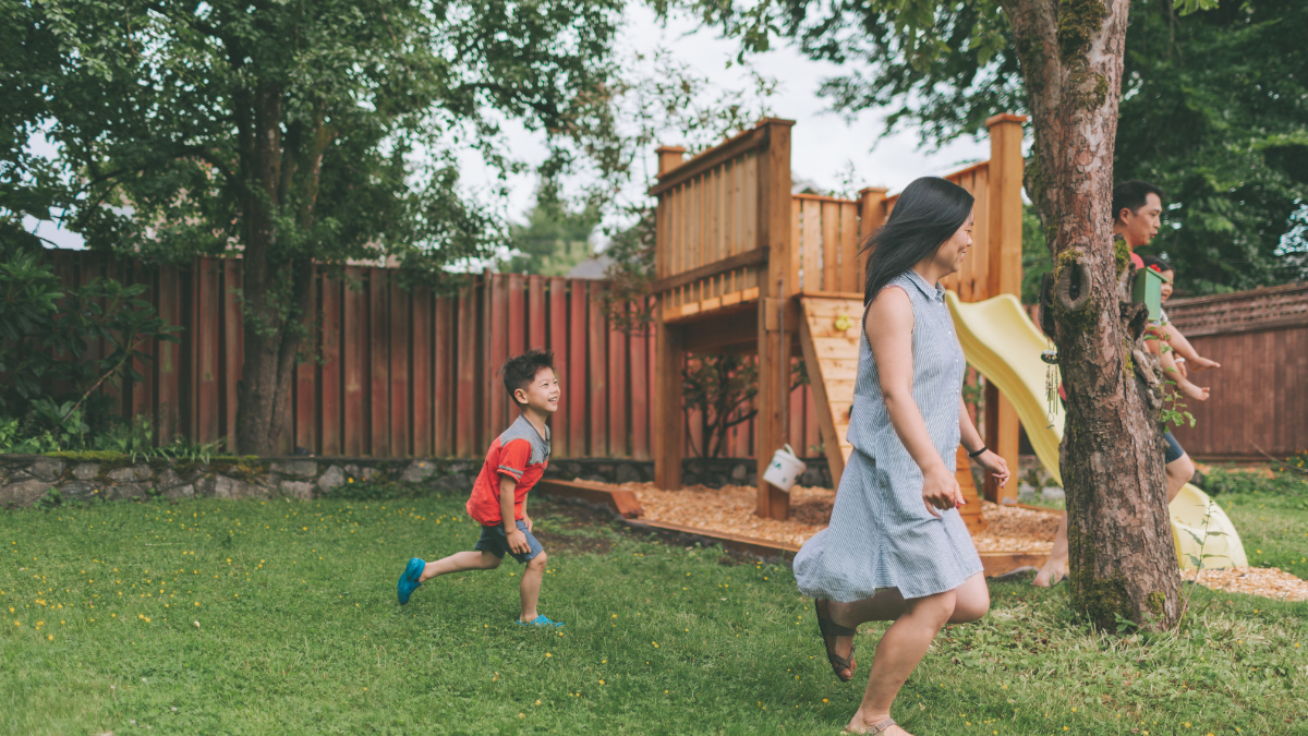 How to Plan a Backyard Makeover for a More Functional Outdoor Space