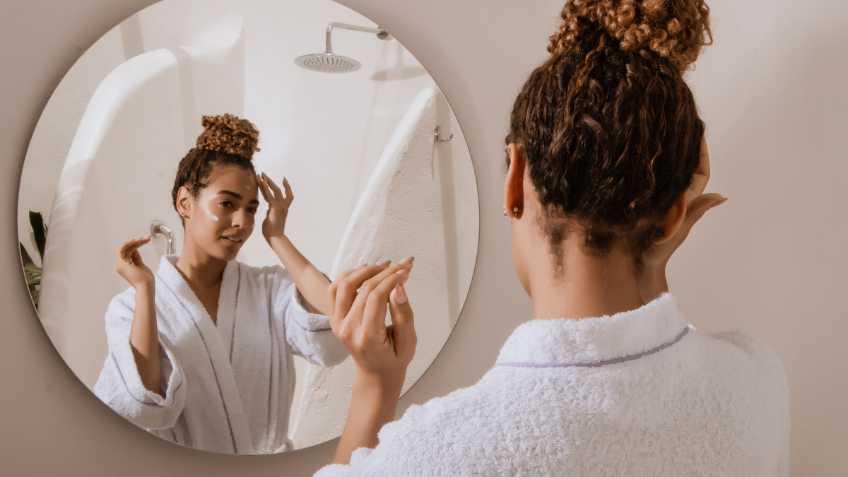 How to Build a Simple Daily Skincare Routine for Healthy-Looking Skin