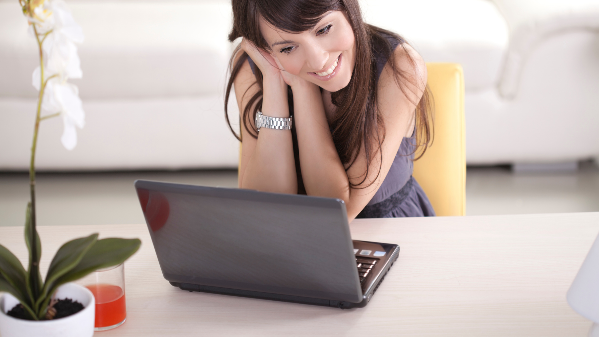 International Online Dating: What to Know Before Making a Connection
