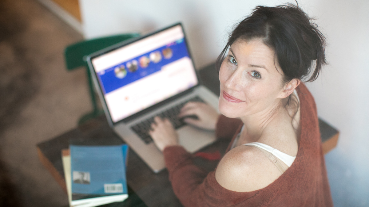How to Create an Online Dating Profile That Stands Out