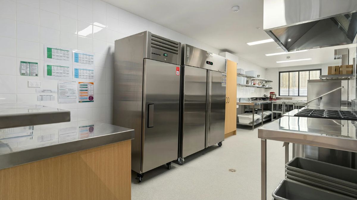 How to Choose the Right Commercial Refrigerator for Your Kitchen