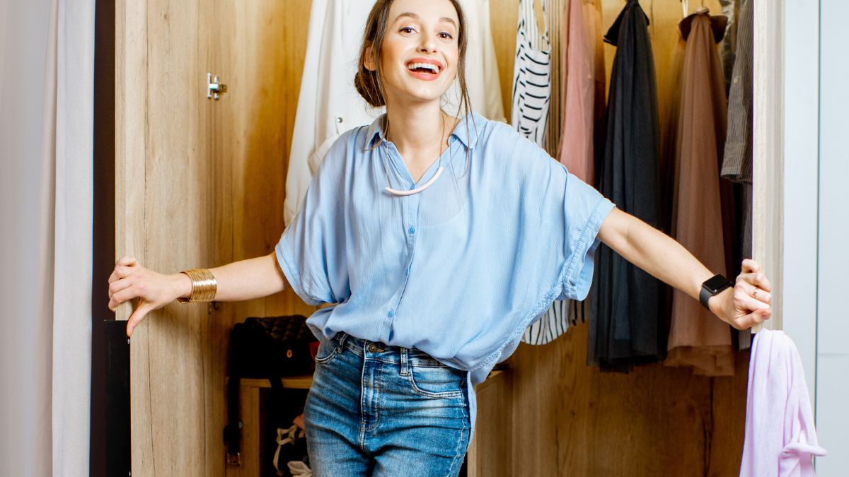 How to Build a Versatile Wardrobe for Work and Weekends